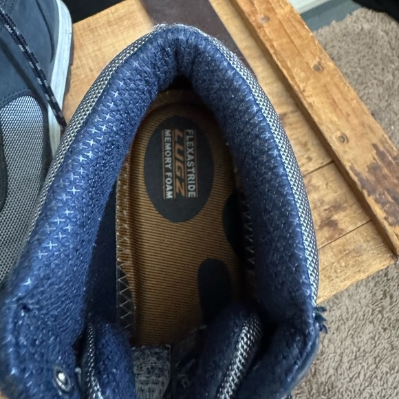 Lugz Black and Gray Rugged Boots with Durable Outsoles - Picture 3 of 3